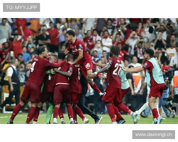 曼联重返欧冠形势变化,竞争格局调整对赛季走势形成制约 曼联重返欧冠形势变化,竞争格局调整对赛季走势形成制约