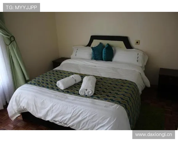 戴维斯家里灯光比球场还豪 华，躺沙发那会儿跟我们完全不同星球