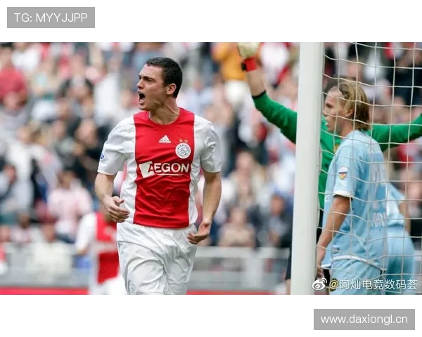 阿贾克斯欧战表现持续低迷，竞争力下滑对赛季走势形成制约